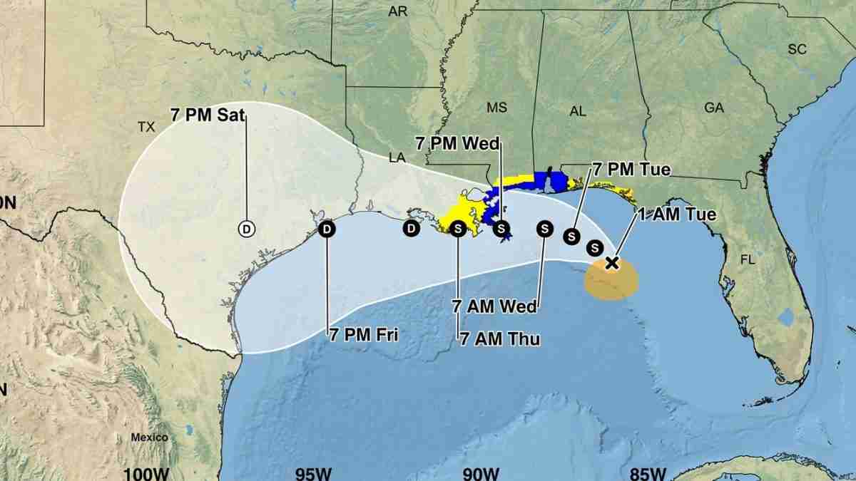 Forecast cone of a tropical cyclone moving from Mexico Gulf toward Florida with labeled times (7 PM Fri–7 PM Sat) and forecast path over the Gulf and southern US coast.